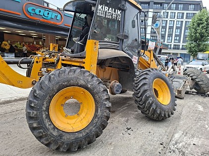 İş Makinası Oto Lastik Tamiri Yapılır